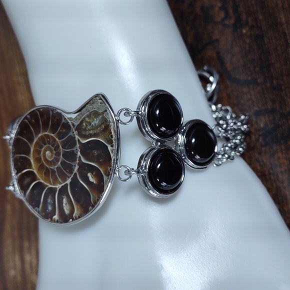 Ammonite Fossil Bracelet - Picture 5 of 12